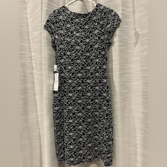 Connected Apparel Sequined A - Picture 5 of 5